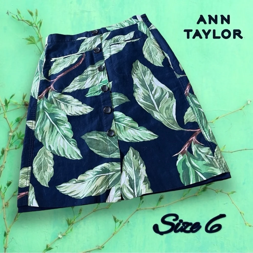 Ann Taylor women’s Linen Blend Tropical Button Front Skirt Size 6 Navy Green